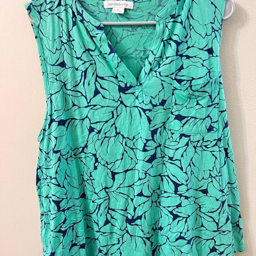 Liz Claiborne Women's Green Sleeveless Top